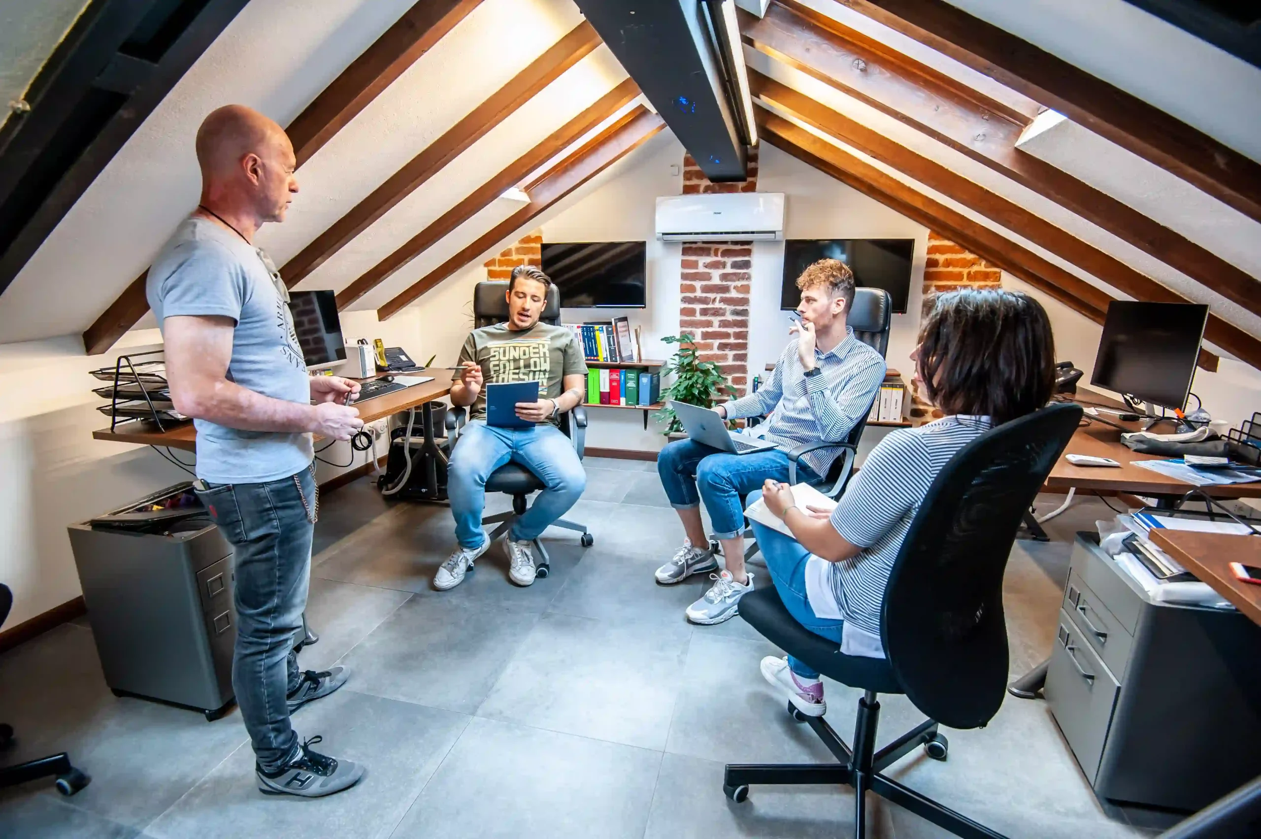 Chi siamo web agency Smart Lab Chi siamo web agency Smart Lab Chi siamo web agency Smart Lab DM1_7312-scaled
